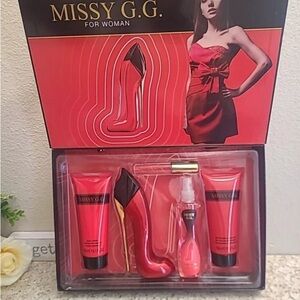 Missy G.G. Red Makeup Setting Powder and Spray